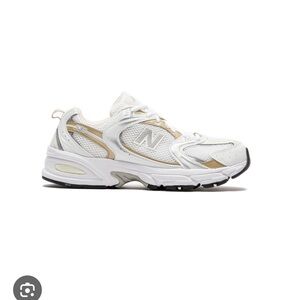 New Balance 530 Sneakers: SZ 7.5